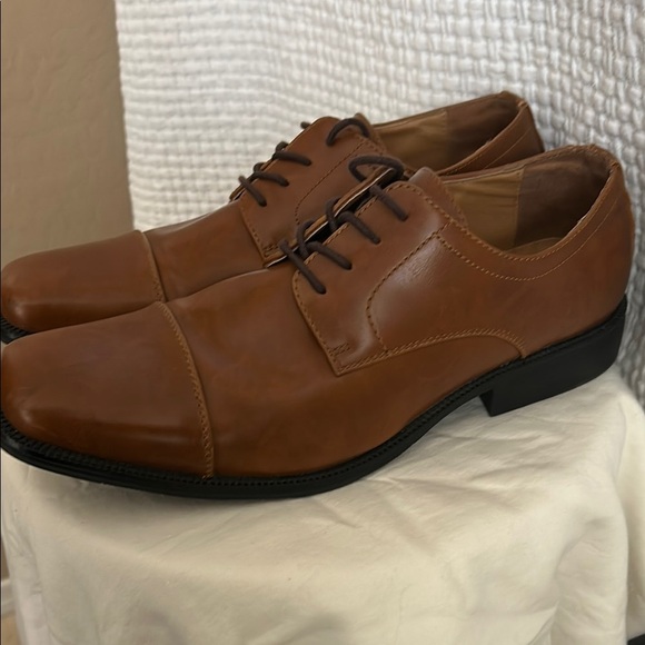 Alfani Brown Leather Men's Oxfords - Picture 2 of 13
